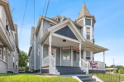 522 Michigan Street NE, Grand Rapids, MI 49503 - Photo 8