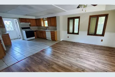 2569 Harding Avenue, Muskegon, MI 49441 - Photo 2