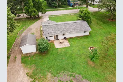 441 Moccasin Street, Buchanan, MI 49107 - Photo 6