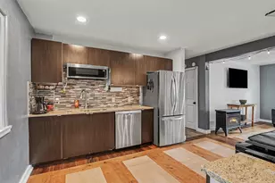32 Cherry St, Holland, MI 49423 - Photo 10