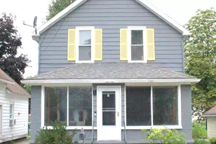 208 Jay St, Saint Charles, MI 48655 - Photo 2
