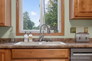 943 Grandridge Ct, Holland, MI 49423 - Photo 12