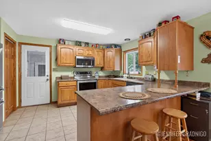 943 Grandridge Ct, Holland, MI 49423 - Photo 10