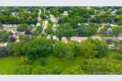 2070 Monroe Avenue NW, Grand Rapids, MI 49505 - Photo 46