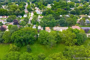 2070 Monroe Ave NW, Grand Rapids, MI 49505 - Photo 46