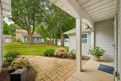 52390 Twin Lakeview Drive, Dowagiac, MI 49047 - Photo 10
