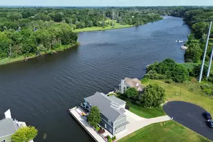 2545 Bay Pointe Dr, Saint Joseph, MI 49085 - Photo 52