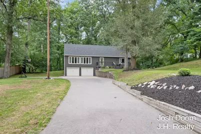 8181 Vergennes Street SE, Ada, MI 49301 - Photo 2