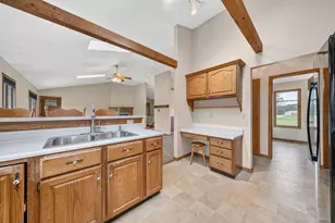 5430 E T Ave, Vicksburg, MI 49097 - Photo 18