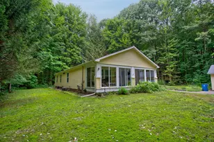 18 72nd St, South Haven, MI 49090 - Photo 4