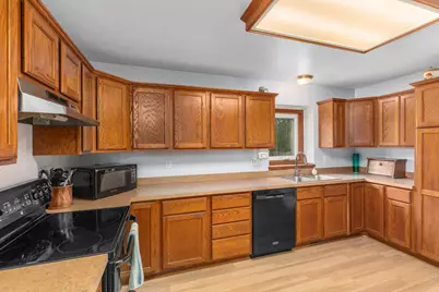 1121 Durango Drive, Lansing, MI 48917 - Photo 4
