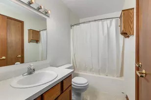 1121 Durango Dr, Lansing, MI 48917 - Photo 14