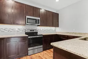 5527 Arbor Chase Dr, Ann Arbor, MI 48103 - Photo 10