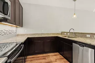 5527 Arbor Chase Dr, Ann Arbor, MI 48103 - Photo 12