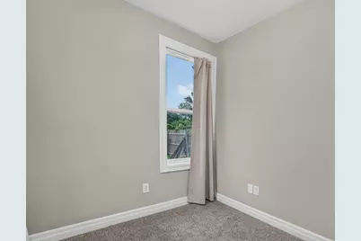 637 Leonard Street NE, Grand Rapids, MI 49503 - Photo 8