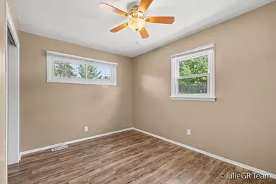 1534 Katrina Drive SE, Kentwood, MI 49508 - Photo 14