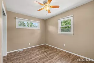 1534 Katrina Dr SE, Kentwood, MI 49508 - Photo 14
