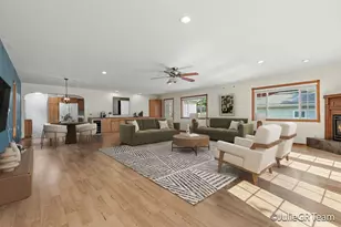 1534 Katrina Dr SE, Kentwood, MI 49508 - Photo 10