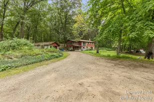 817 W Kirby Rd, Battle Creek, MI 49017 - Photo 2