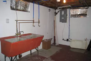 1049 W Summit Ave, Muskegon, MI 49441 - Photo 20