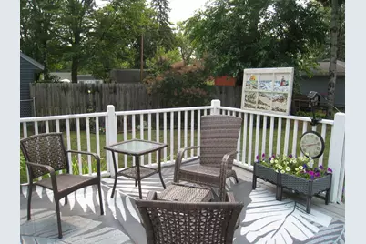 1049 W Summit Avenue, Muskegon, MI 49441 - Photo 22