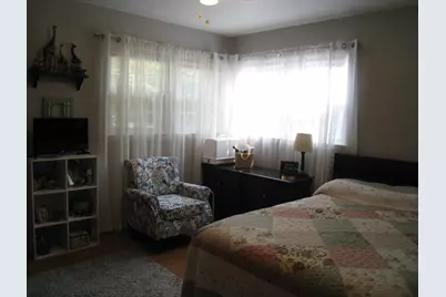 1049 W Summit Avenue, Muskegon, MI 49441 - Photo 10