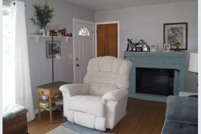 1049 W Summit Avenue, Muskegon, MI 49441 - Photo 4