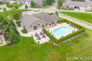 1229 Waterwalk Dr, Holland, MI 49423 - Photo 66