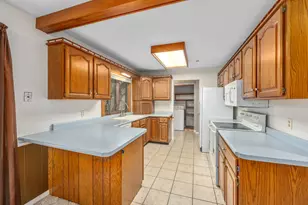 2751 N 6th St, Kalamazoo, MI 49009 - Photo 8