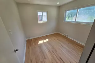 29215 Badelt St, Westland, MI 48185 - Photo 14