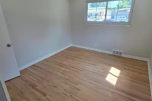 29215 Badelt St, Westland, MI 48185 - Photo 16