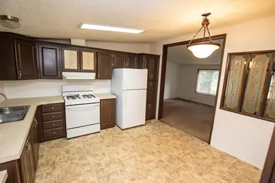 318 S East Street, Cassopolis, MI 49031 - Photo 4