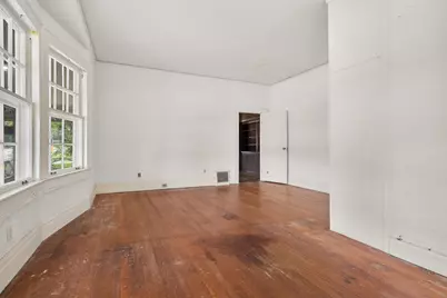 650 N Kalamazoo Street, Paw Paw, MI 49079 - Photo 14