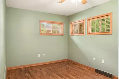 249 S 20th Street S, Battle Creek, MI 49015 - Photo 12