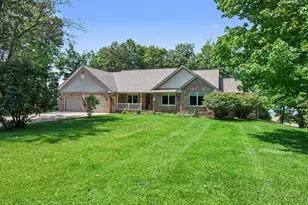 51408 Summit St, Paw Paw, MI 49079 - Photo 2