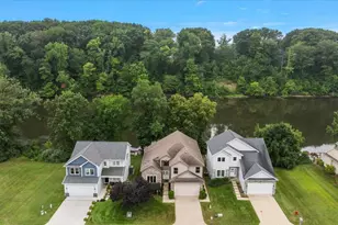 626 Swan River Dr, Benton Harbor, MI 49022 - Photo 44