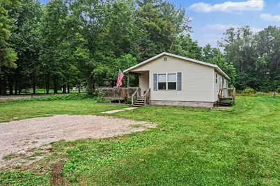 221 Lowe Street, Allegan, MI 49010 - Photo 4