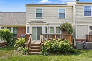 43580 Yorkville Dr, Canton, MI 48188 - Photo 18