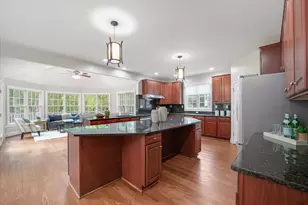 2086 Autumn Hill Dr, Ann Arbor, MI 48103 - Photo 12