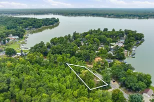 1508 E Hess Lake Dr, Grant, MI 49327 - Photo 26