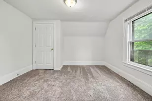 831 Second St NW, Grand Rapids, MI 49504 - Photo 22
