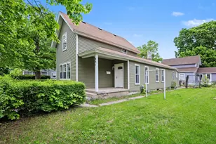 831 Second St NW, Grand Rapids, MI 49504 - Photo 4