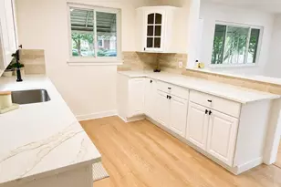 11920 Cavell St, Livonia, MI 48150 - Photo 6