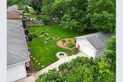 1055 Elmwood Drive, Jenison, MI 49428 - Photo 6