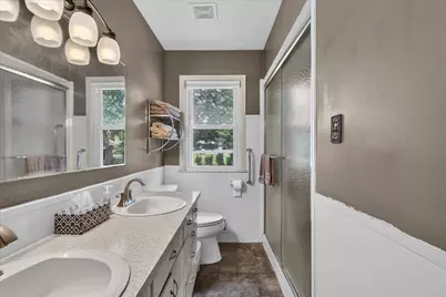 1055 Elmwood Drive, Jenison, MI 49428 - Photo 24