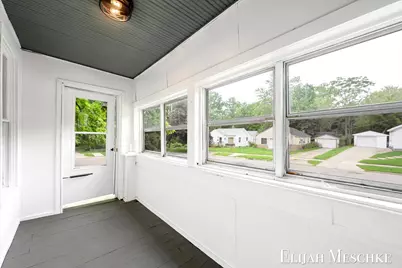 801 Coldbrook Street NE, Grand Rapids, MI 49503 - Photo 32