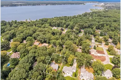 4677 Doug Drive, Whitehall, MI 49461 - Photo 4