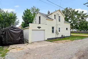 2224 Denmark St, Muskegon, MI 49441 - Photo 24