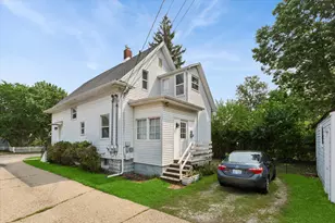 612 Winchester Ave, Saint Joseph, MI 49085 - Photo 4