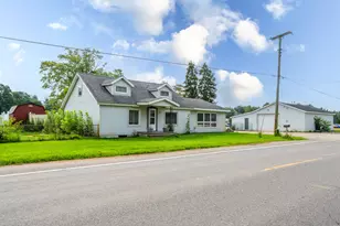 4617 Paw Paw Lake Rd, Coloma, MI 49038 - Photo 2